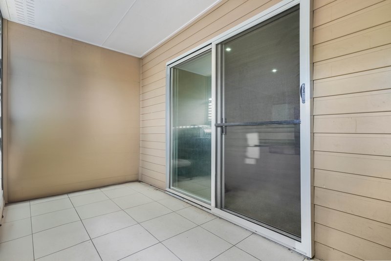 Photo - 23/1 Collins Lane, Kin Kora QLD 4680 - Image 11