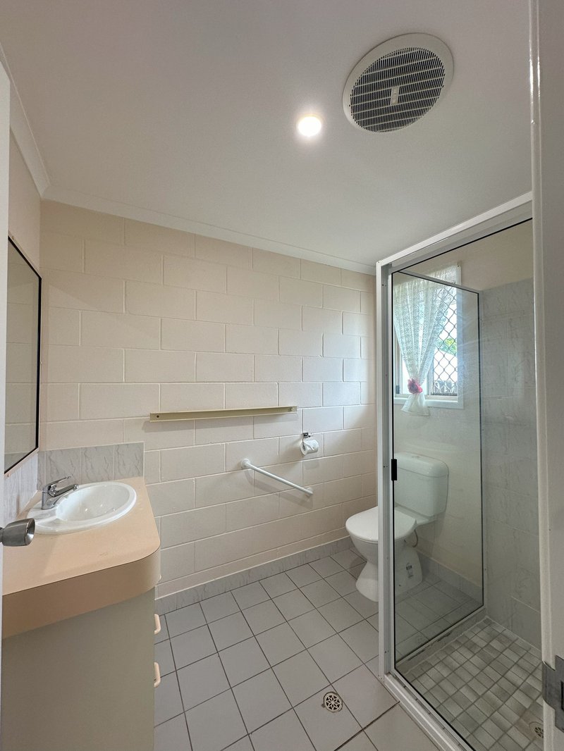 Photo - 2/31 Crofton Street, Bundaberg Central QLD 4670 - Image 7