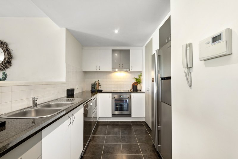 Photo - 23/1 Drew Street, Greenway ACT 2900 - Image 16