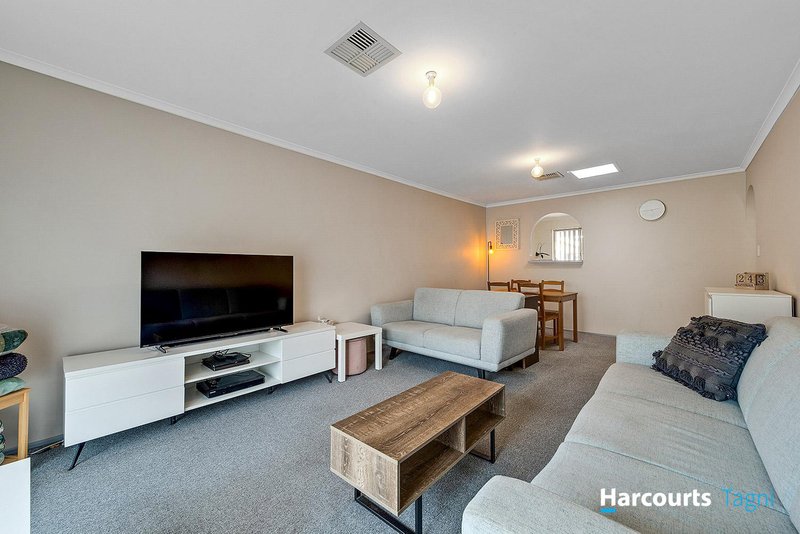 Photo - 2/31 Epstein Drive, Morphett Vale SA 5162 - Image 2