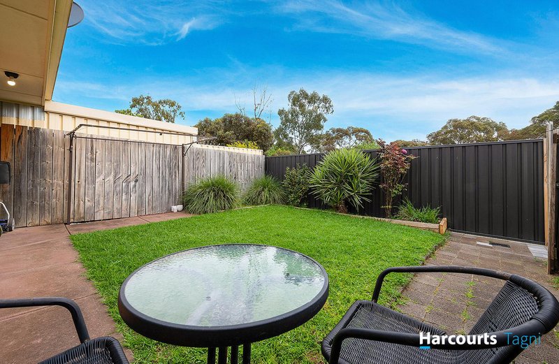 Photo - 2/31 Epstein Drive, Morphett Vale SA 5162 - Image 11