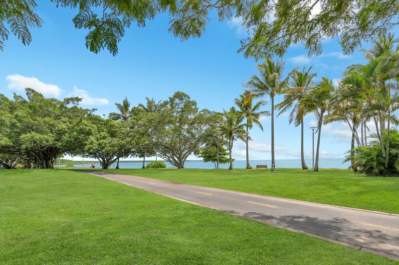 Photo - 231 Esplanade , Cairns North QLD 4870 - Image 17