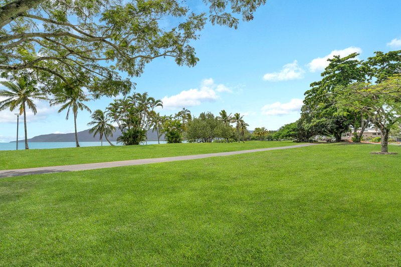 Photo - 231 Esplanade , Cairns North QLD 4870 - Image 18