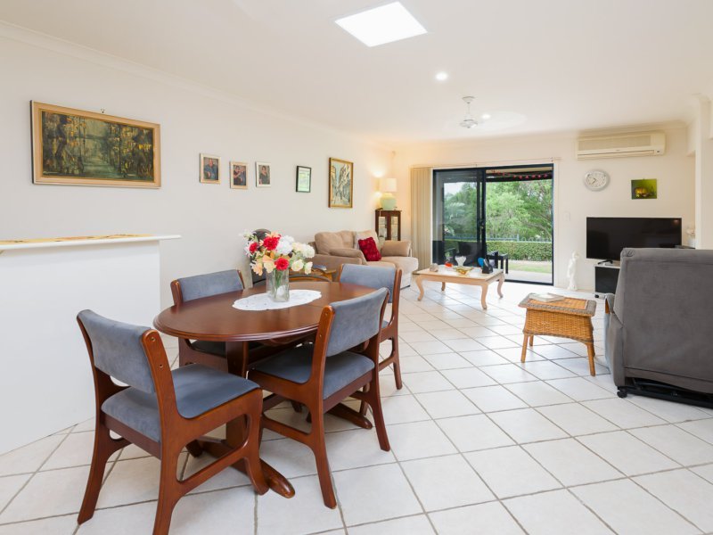 Photo - 2/31 Eugenia Circuit, Robina QLD 4226 - Image 3