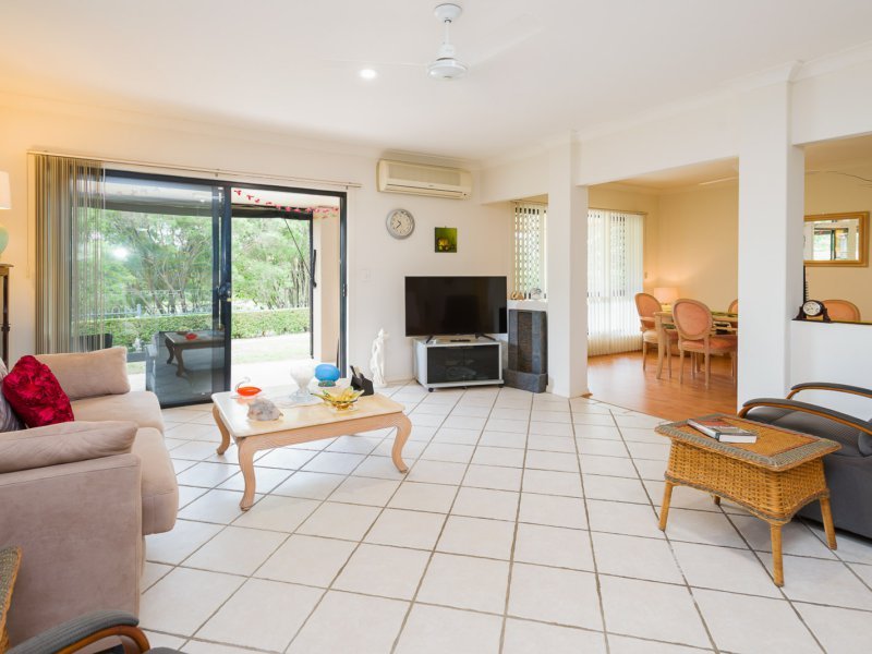 Photo - 2/31 Eugenia Circuit, Robina QLD 4226 - Image 4