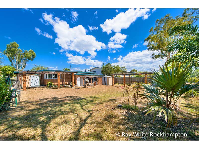 Photo - 231 Farm Street, Kawana QLD 4701 - Image 15