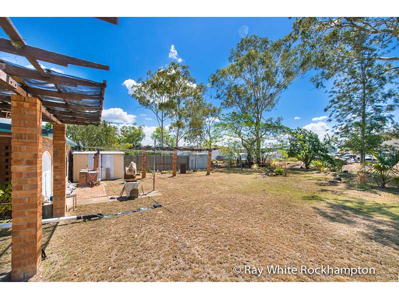 Photo - 231 Farm Street, Kawana QLD 4701 - Image 17