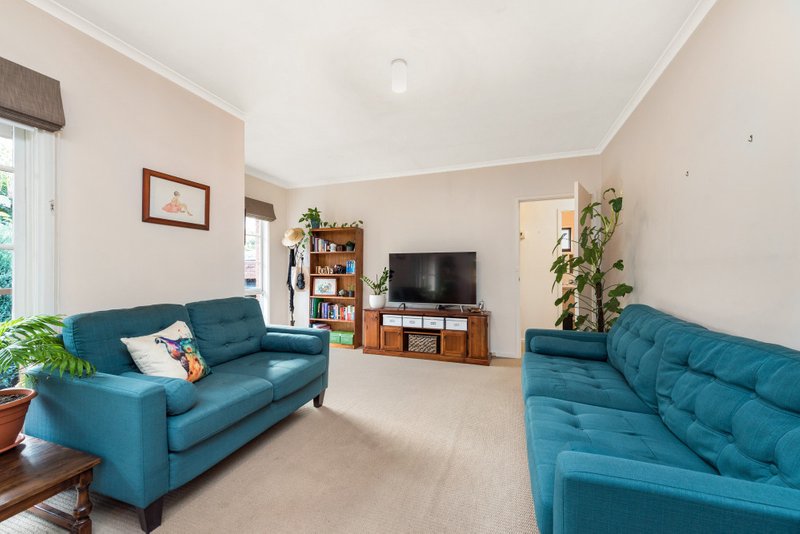 Photo - 2/31 Harrison Street, Mitcham VIC 3132 - Image 4