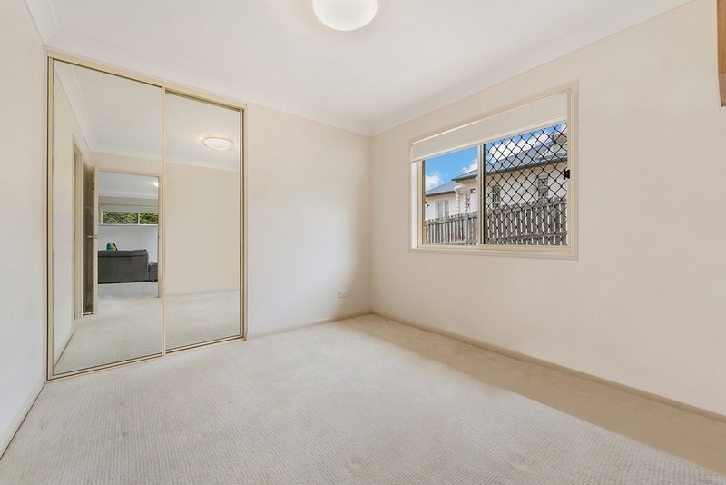 Photo - 2/31 Hill Crescent, Carina Heights QLD 4152 - Image 6