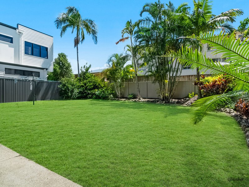 Photo - 2/31 Hooper Drive, Currumbin QLD 4223 - Image 7