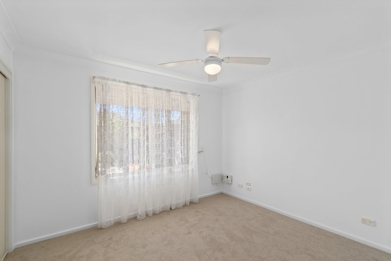 Photo - 2/31 Julianne Street, Dapto NSW 2530 - Image 5