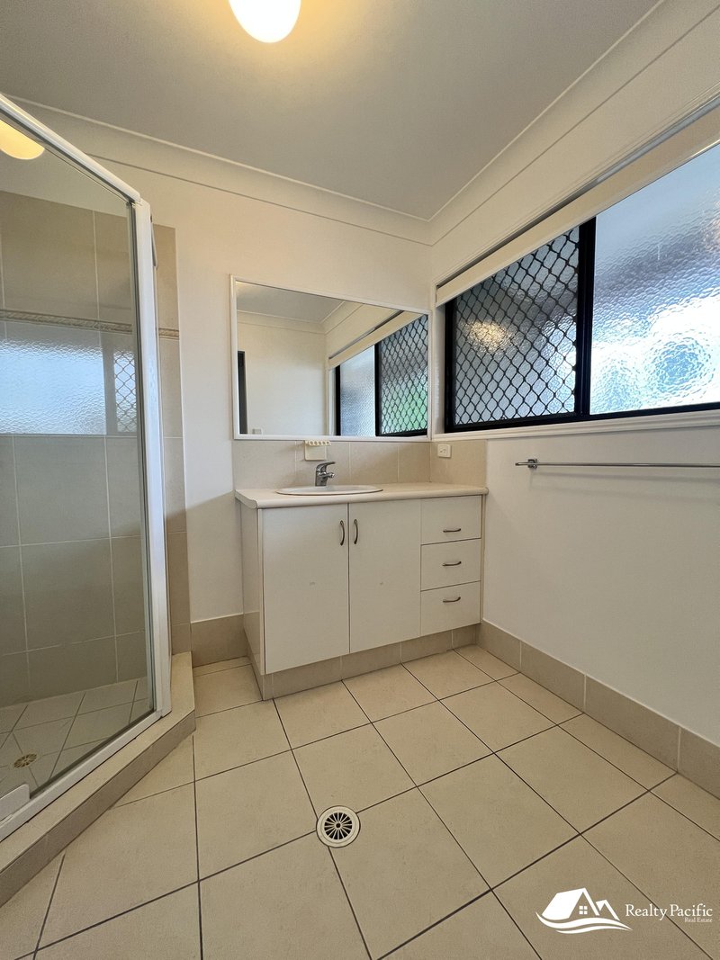 Photo - 2/31 Llewellyn Street, Kangaroo Point QLD 4169 - Image 12