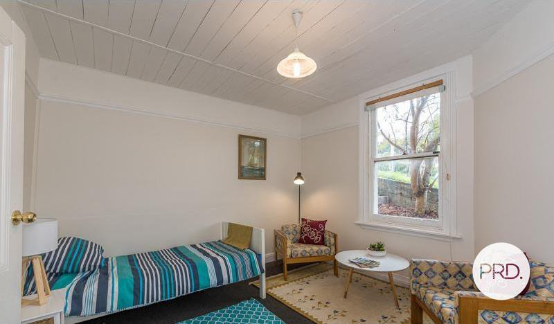 Photo - 2/31 Mellifont Street, West Hobart TAS 7000 - Image 5