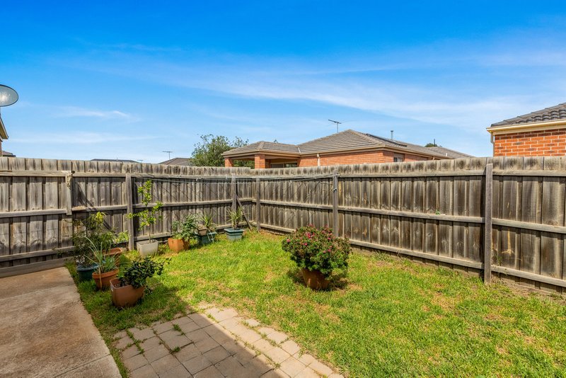 Photo - 2/31 Memphis Drive, Truganina VIC 3029 - Image 9