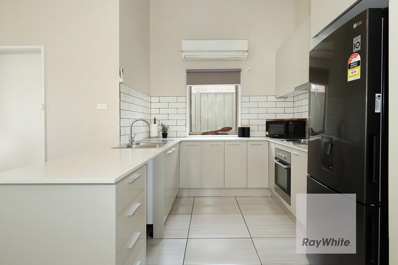 Photo - 23/1 Millar Road, Tullamarine VIC 3043 - Image 2