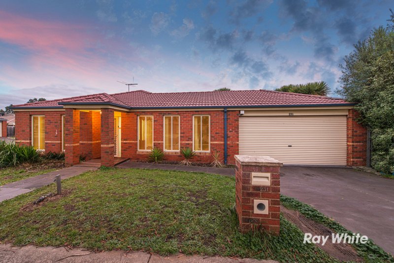 231 Monahans Road, Cranbourne West VIC 3977