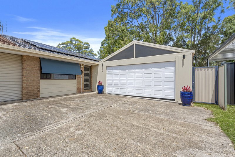 Photo - 2/31 Morinda Way, Labrador QLD 4215 - Image 2