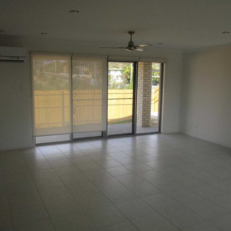 Photo - 2/31 Nelson St , Bundamba QLD 4304 - Image 3