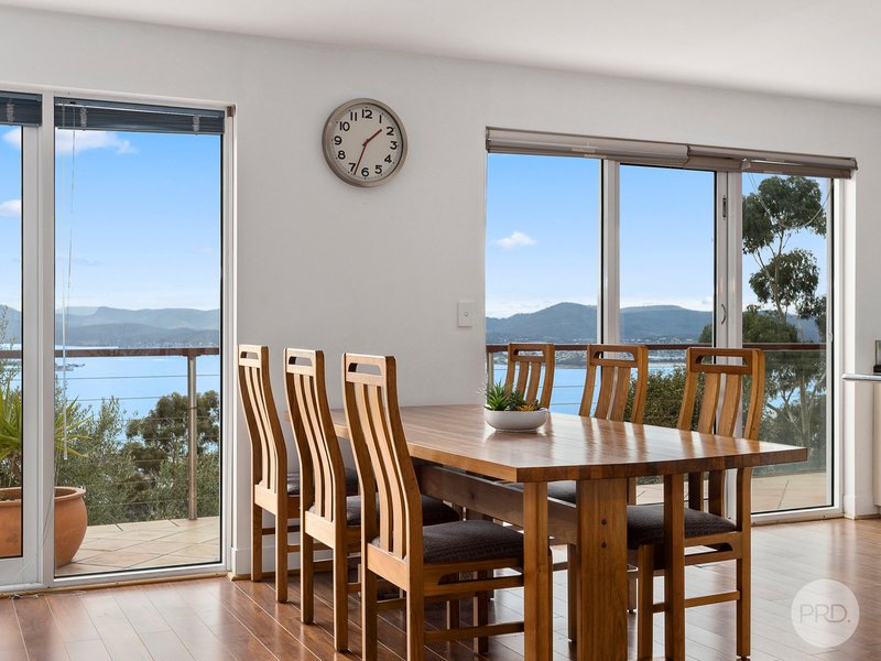 Photo - 2/31 Nicholas Drive, Sandy Bay TAS 7005 - Image 6