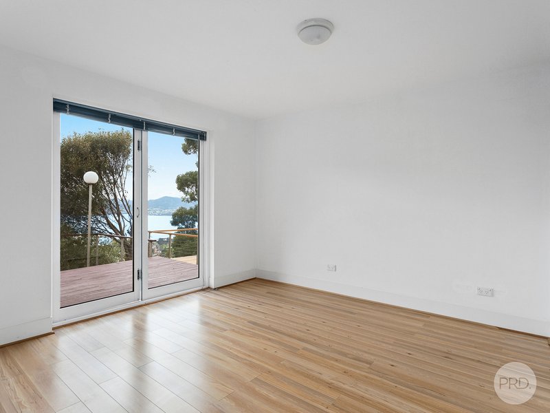 Photo - 2/31 Nicholas Drive, Sandy Bay TAS 7005 - Image 12