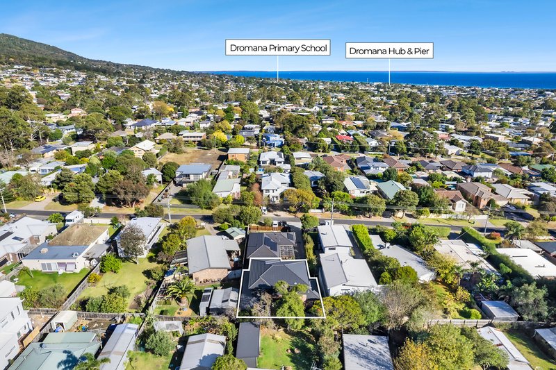 Photo - 2/31 Olympic Parade, Dromana VIC 3936 - Image 1