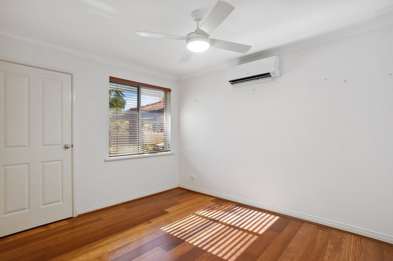 Photo - 2/31 Scalby Street, Scarborough WA 6019 - Image 8