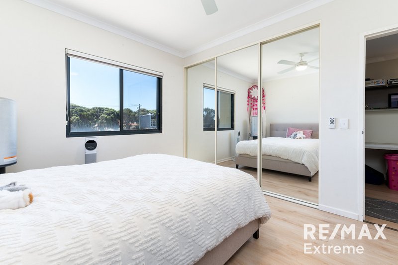 Photo - 23/1 Sunlander Drive, Currambine WA 6028 - Image 13