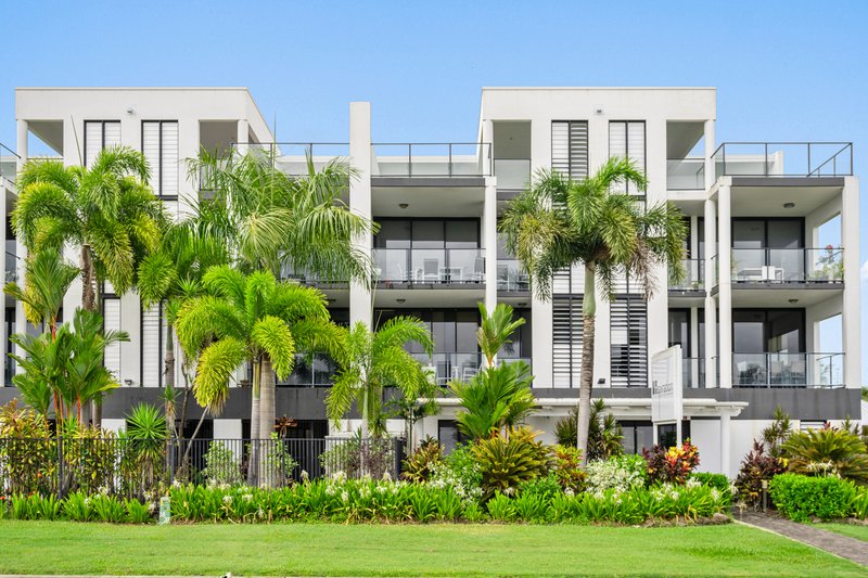 Photo - 23/10-14 Poinciana Boulevard, Cardwell QLD 4849 - Image 3