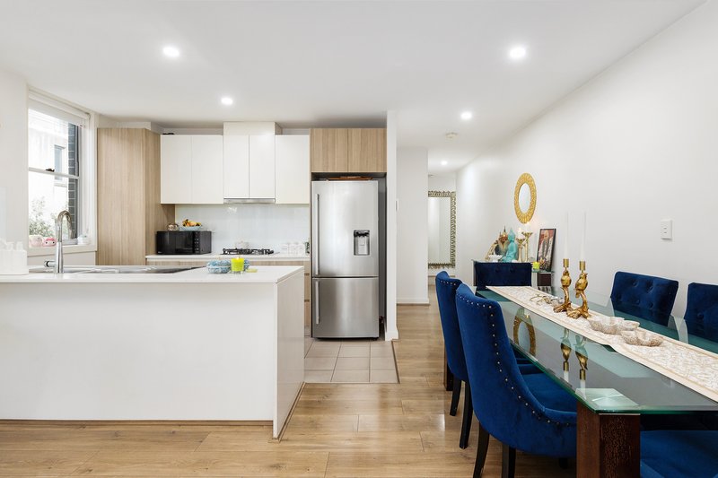 Photo - 23/10 Belair Close, Hornsby NSW 2077 - Image 3
