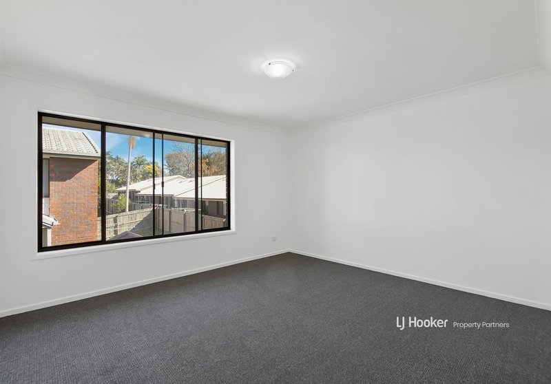 Photo - 23/10 Damalis Street, Woodridge QLD 4114 - Image 7