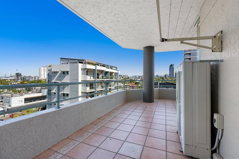 Photo - 23/10 Park Avenue, Kangaroo Point QLD 4169 - Image 4