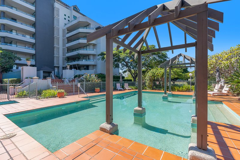 Photo - 23/10 Park Avenue, Kangaroo Point QLD 4169 - Image 18