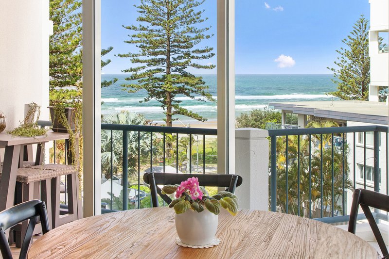 Photo - 23/100 Old Burleigh Road, Broadbeach QLD 4218 - Image 2