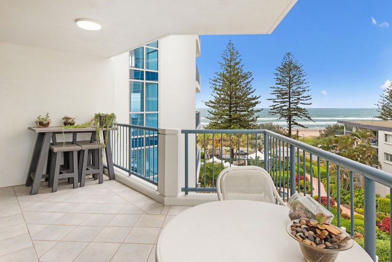 Photo - 23/100 Old Burleigh Road, Broadbeach QLD 4218 - Image 3