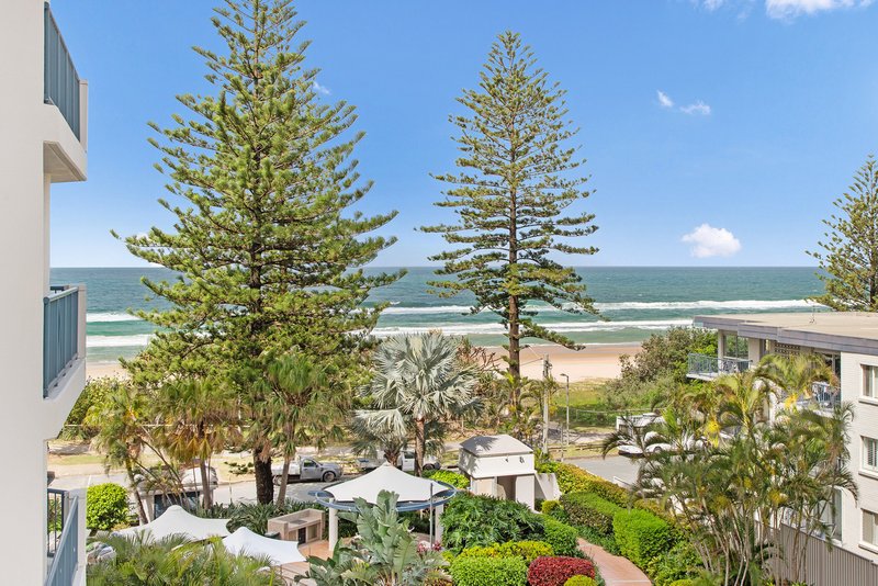 Photo - 23/100 Old Burleigh Road, Broadbeach QLD 4218 - Image 4