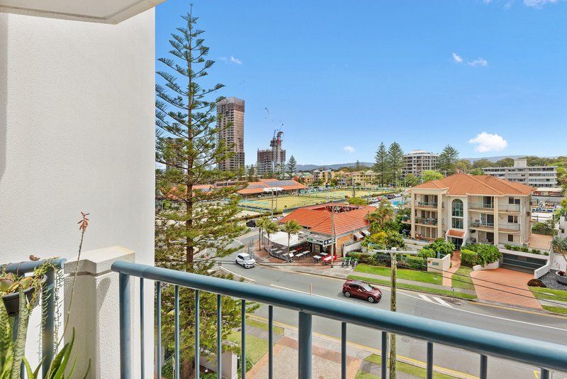 Photo - 23/100 Old Burleigh Road, Broadbeach QLD 4218 - Image 11