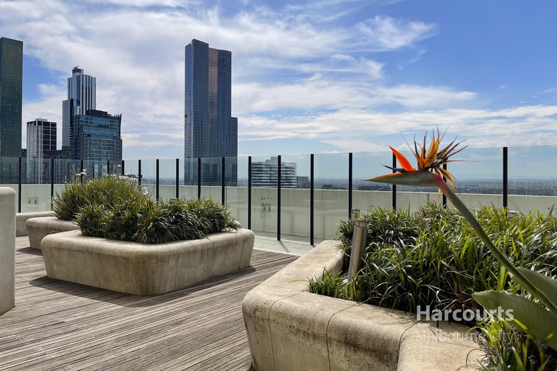 Photo - 2310/33 Mackenzie Street, Melbourne VIC 3000 - Image 10