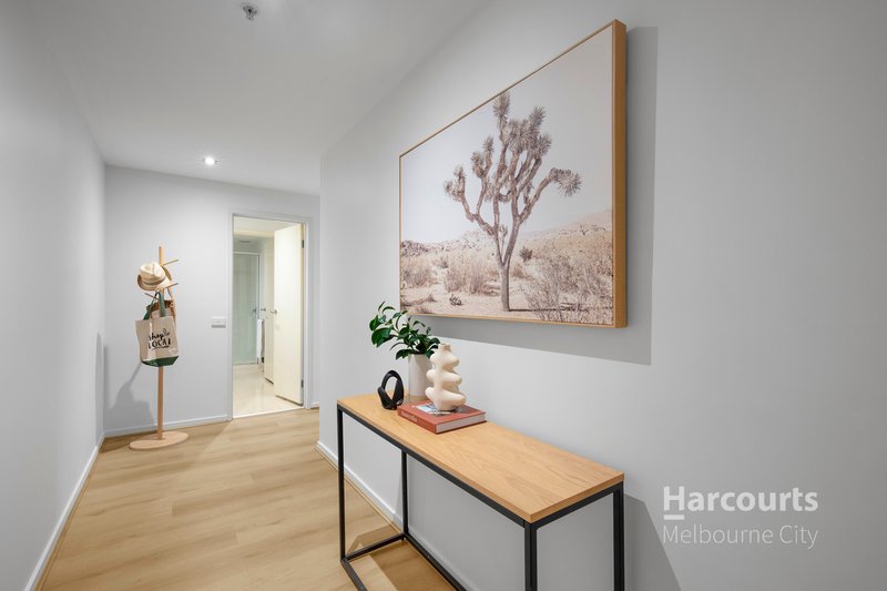 Photo - 2310/8 Downie Street, Melbourne VIC 3000 - Image 5