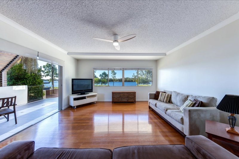 Photo - 2/311 Bradman Avenue, Maroochydore QLD 4558 - Image 4