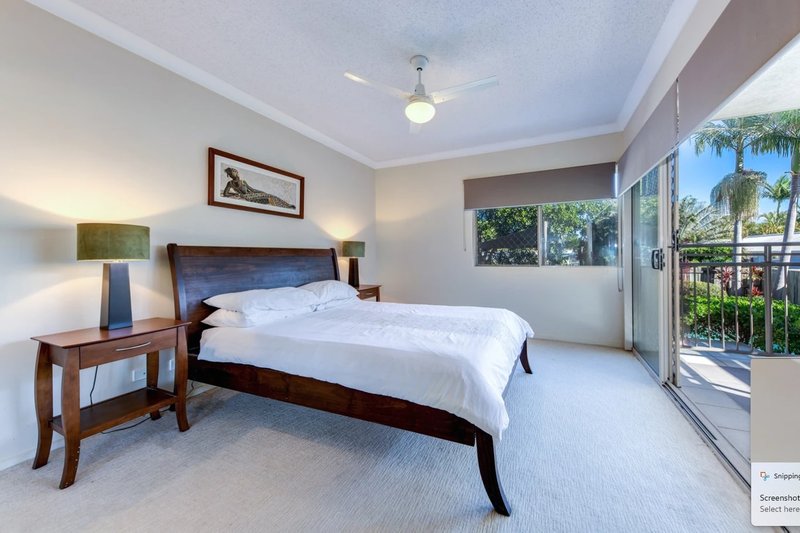 Photo - 2/311 Bradman Avenue, Maroochydore QLD 4558 - Image 9