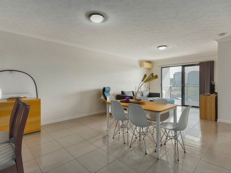 Photo - 23/11 View Street, Chermside QLD 4032 - Image 3