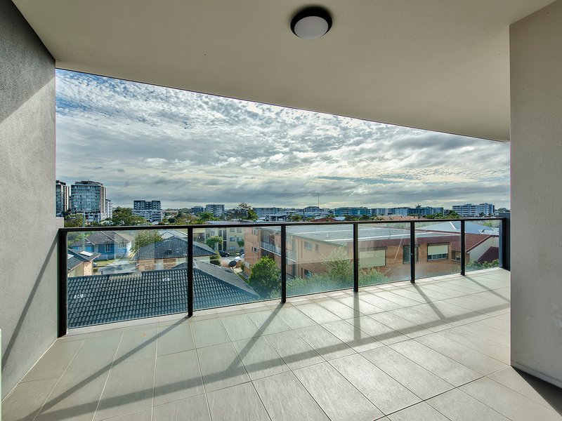 Photo - 23/11 View Street, Chermside QLD 4032 - Image 4