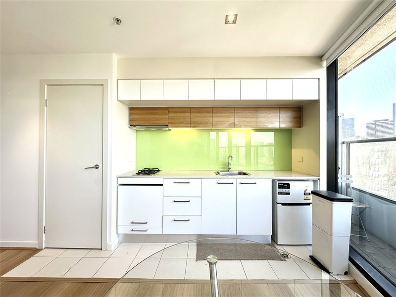 Photo - 2312B/100 Harbour Esplanade, Docklands VIC 3008 - Image 5