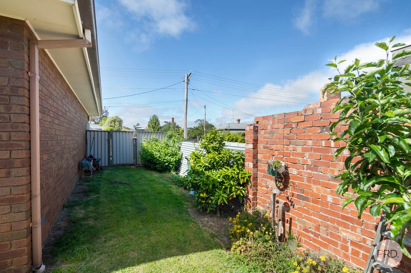 Photo - 2/315 Nelson Street, Ballarat East VIC 3350 - Image 9