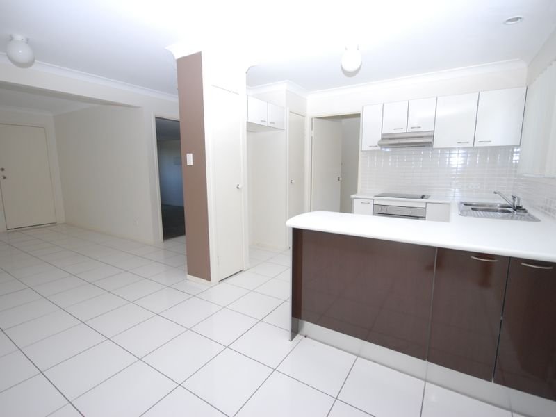 Photo - 23/16 Bluebird Ave , Ellen Grove QLD 4078 - Image 4