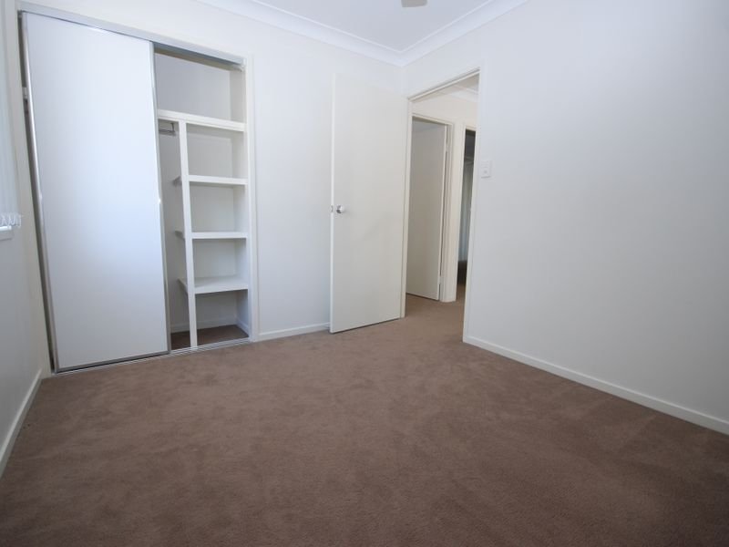 Photo - 23/16 Bluebird Ave , Ellen Grove QLD 4078 - Image 5