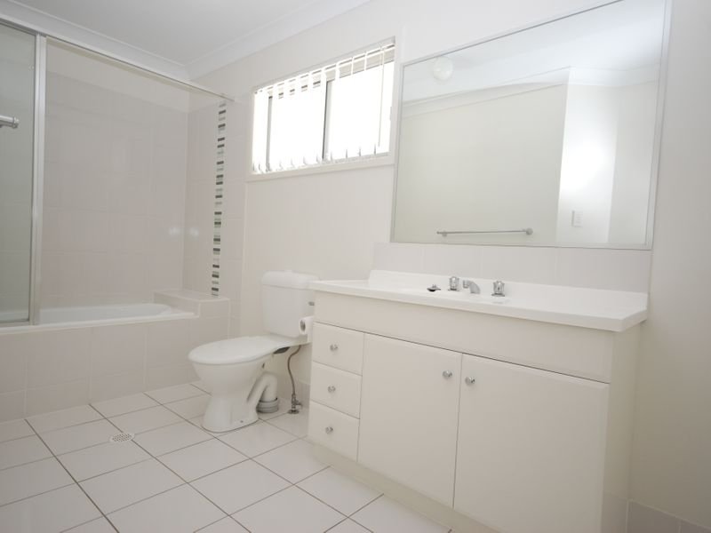 Photo - 23/16 Bluebird Ave , Ellen Grove QLD 4078 - Image 8