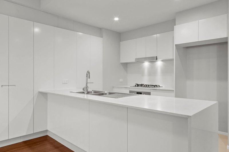 Photo - 2317/52 Crosby Road, Albion QLD 4010 - Image 2