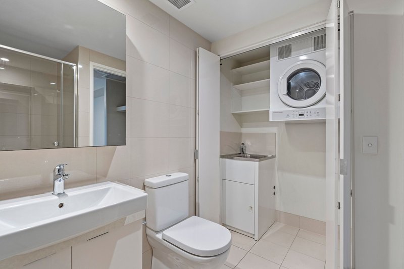 Photo - 2317/52 Crosby Road, Albion QLD 4010 - Image 8