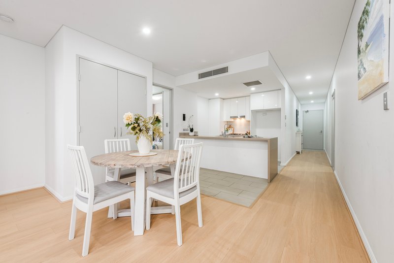 Photo - 23/18 Epping Park Drive, Epping NSW 2121 - Image 1